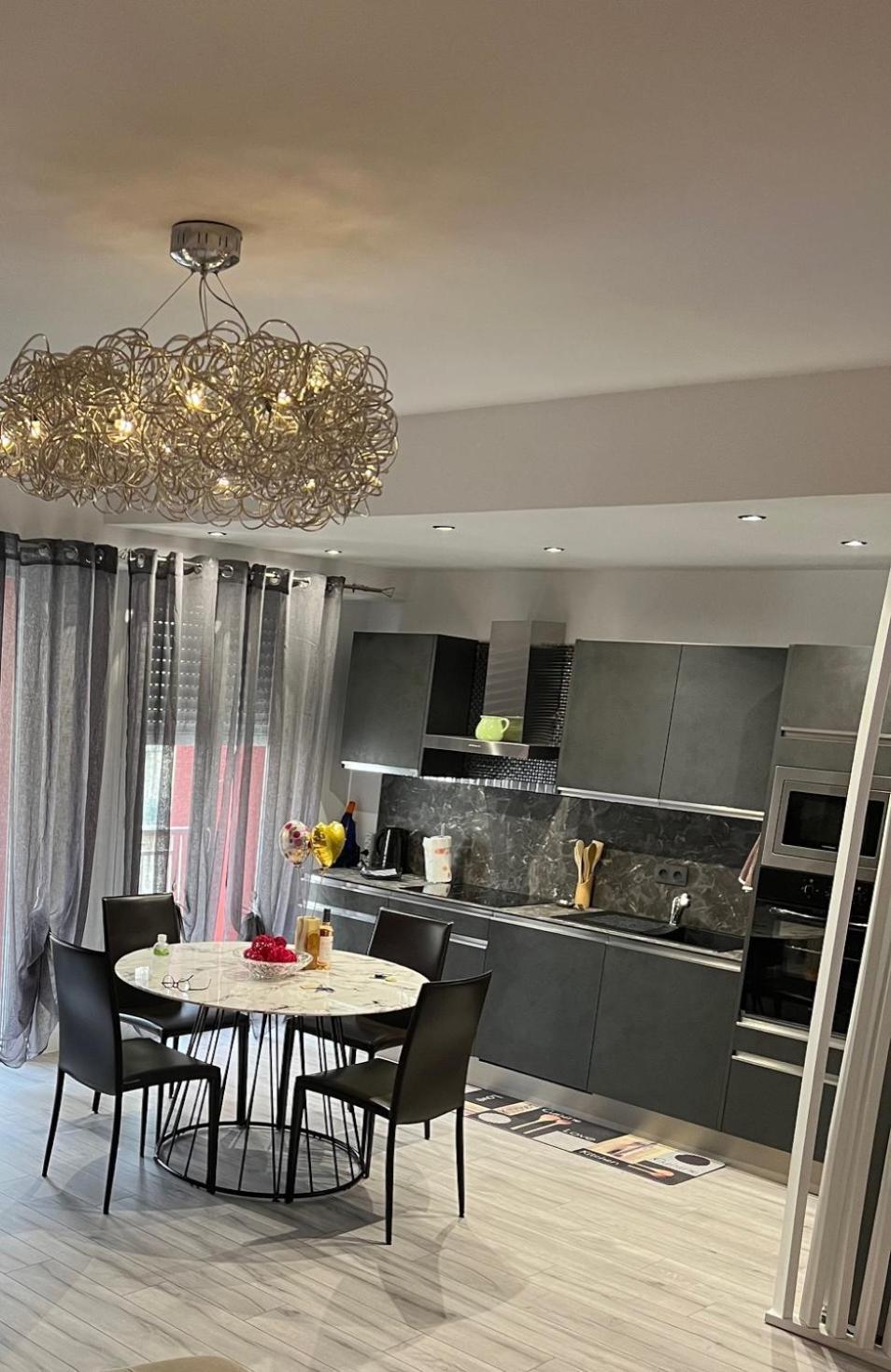 Gorgeous 2 Bedrooms Holiday Apartement 尼斯 外观 照片