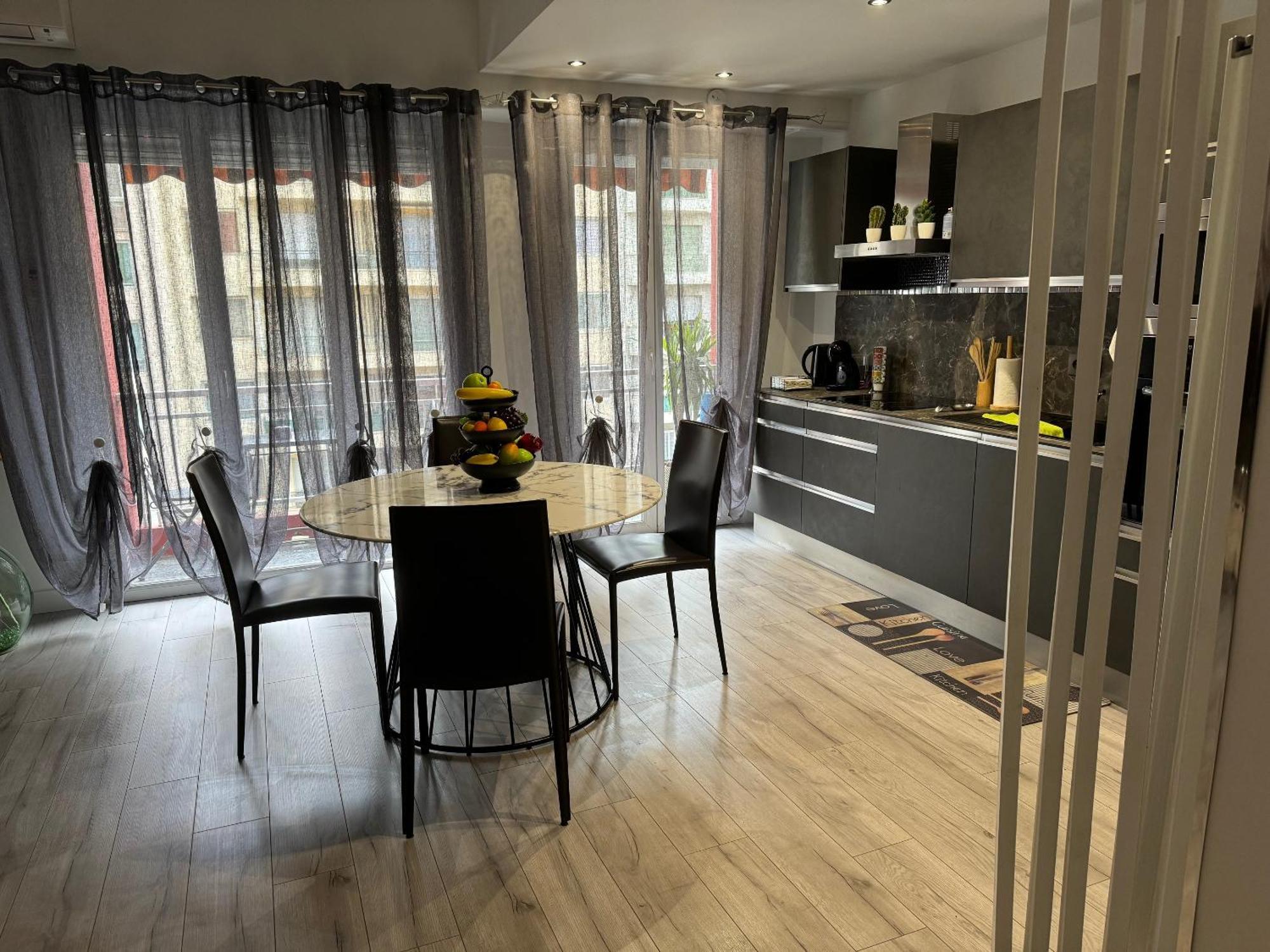 Gorgeous 2 Bedrooms Holiday Apartement 尼斯 外观 照片