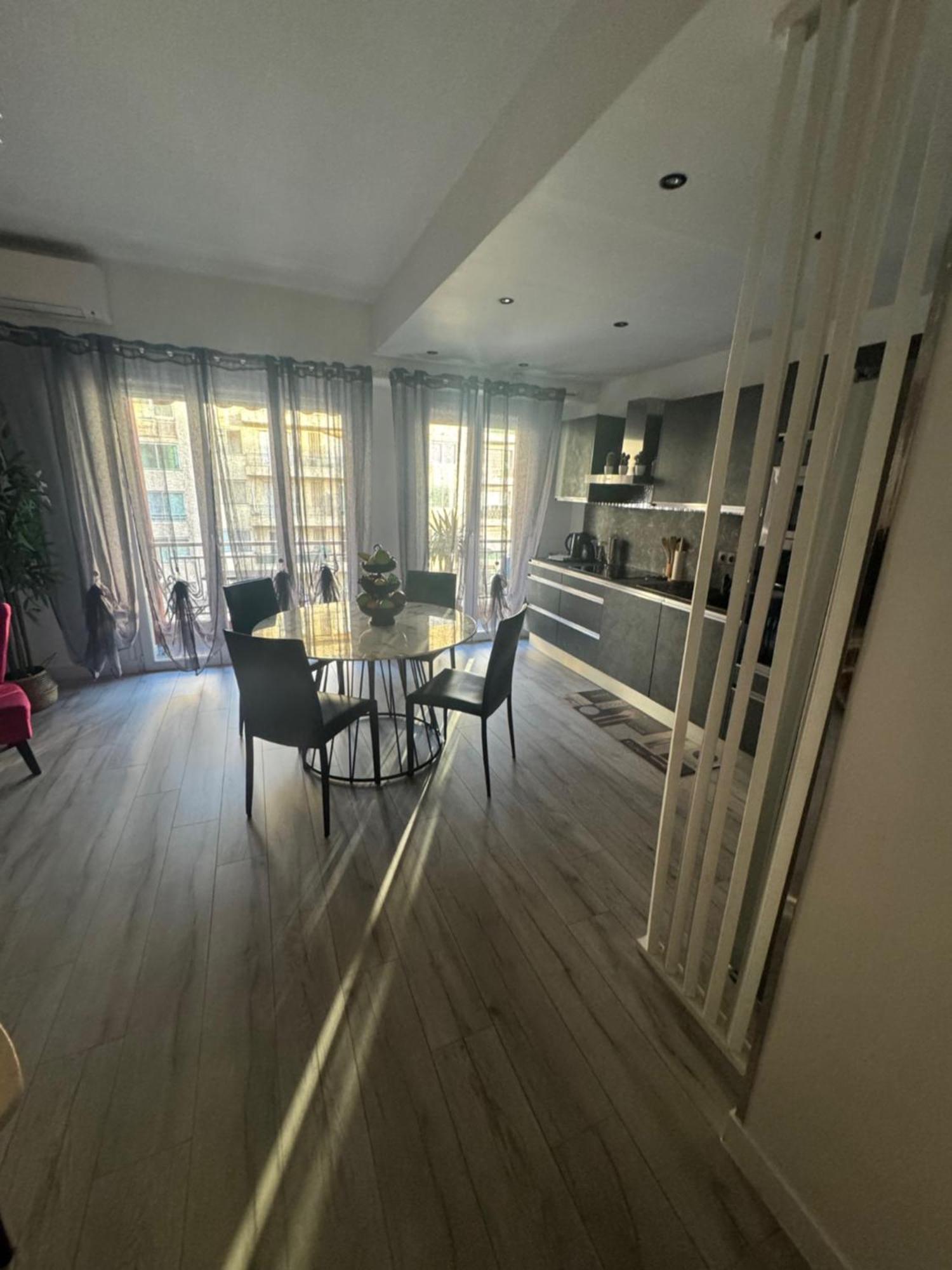 Gorgeous 2 Bedrooms Holiday Apartement 尼斯 外观 照片